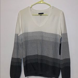 NWT Tommy Hilfiger sweater